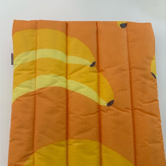 NWOT BAGGU 13" Banana Print Puffy Laptop Sleeve - Picture 9 of 15